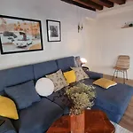 Gare Montoparnasse 2 Mins,,front Metro,gorgeous 2 Bedroom, 76 M2 ,in Center Of St Germain Very Close To Notre Dame Of ,5 Mns Eiffel Tour *
