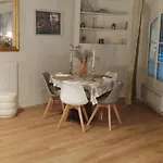 Gare Montoparnasse 2 Mins,,front Metro,gorgeous 2 Bedroom, 76 M2 ,in Center Of St Germain Very Close To Notre Dame Of ,5 Mns Eiffel Tour Paris