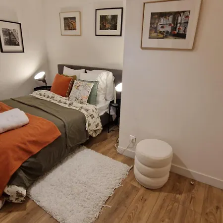 Gare Montoparnasse ,Awesome, 76 M2 2 Bedroom,,Center Of St Germain ,5 Mins Eiffel Tour And Louvre Meusm ,2 Mins Latin Dustrict And Cathedral Of Notre Of Paris *