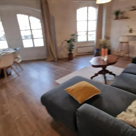 Διαμέρισμα Gare Montoparnasse ,Awesome, 76 M2 2 Bedroom,,Center Of St Germain ,5 Mins Eiffel Tour And Louvre Meusm ,2 Mins Latin Dustrict And Cathedral Of Notre Of Paris Παρίσι