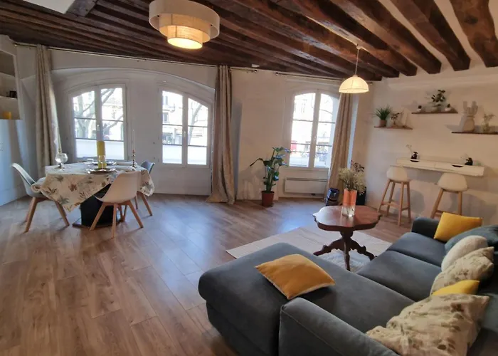 Gorgeous 2 Bedroom, 70 M2 ,in Center Of St Germain Veryclose To Notre Dame Of ,5 Mns Eiffel Tour باريس