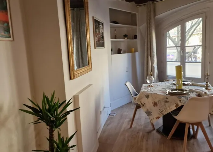Gorgeous 2 Bedroom, 70 M2 ,in Center Of St Germain Veryclose To Notre Dame Of ,5 Mns Eiffel Tour باريس